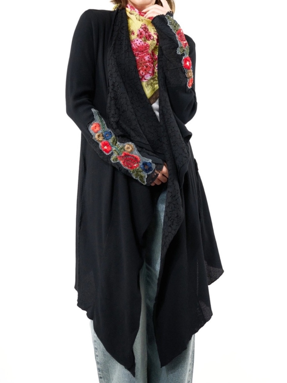 Aratta Traveling Shawl-Black | Thermal Wrap Cozy Travel Wear MSRP $198 - Picture 5 of 9